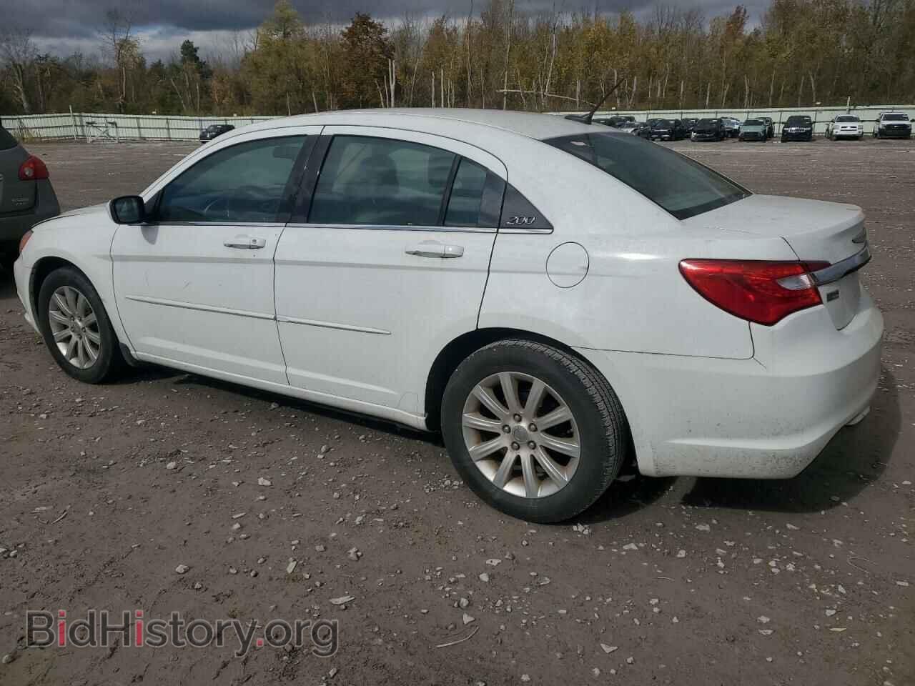2013 CHRYSLER 200 - VIN: 1C3CCBBG5DN703648 - Фото 2