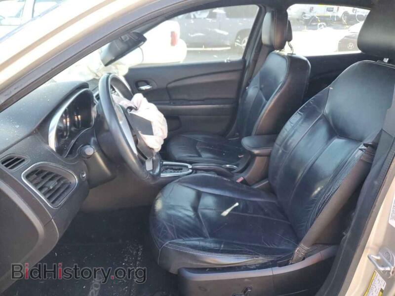 2013 Chrysler 200 (VIN 1C3CCBCG5DN554236) — photo 7 of 12