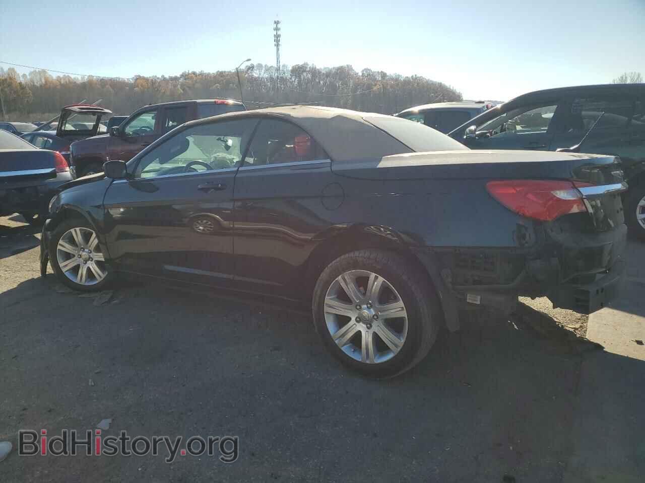 2013 CHRYSLER 200 - VIN: 1C3BCBEB2DN520994 - Фото 2