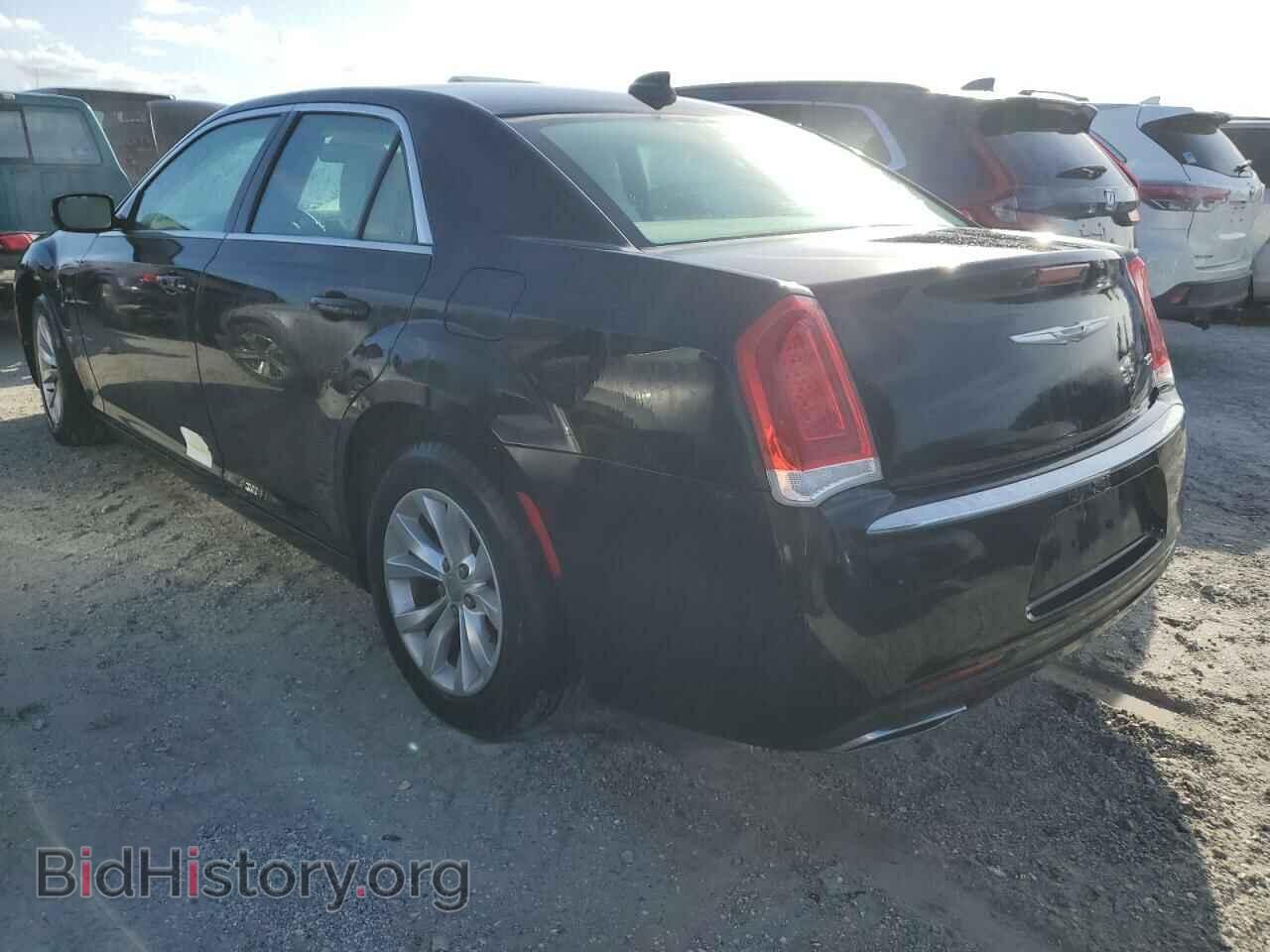 2015 CHRYSLER 300 - VIN: 2C3CCAAG0FH779608 - Фото 2