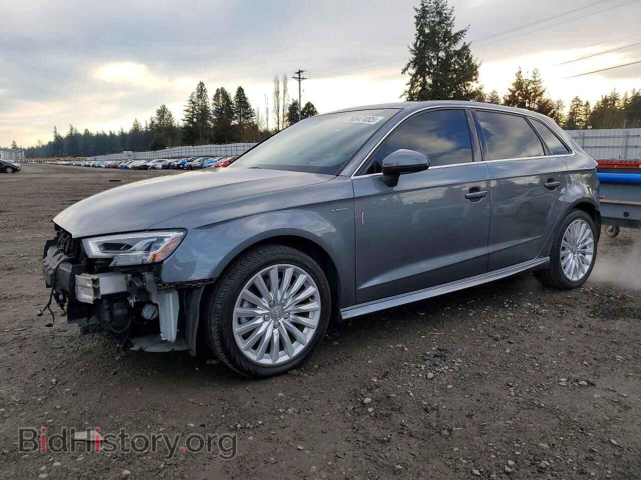 Photo WAUTPBFF5HA112974 - AUDI A3 2017