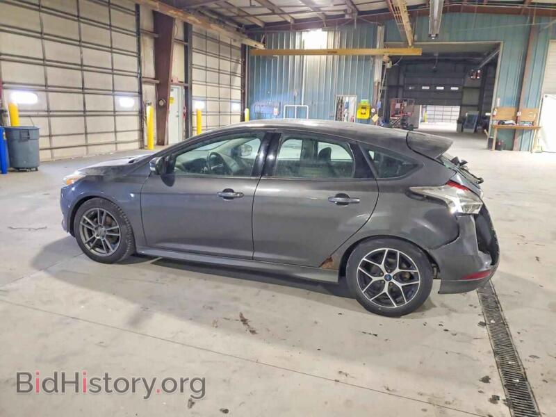 2016 Ford FOCUS (VIN 1FADP3K23GL211401) — photo 2 of 12
