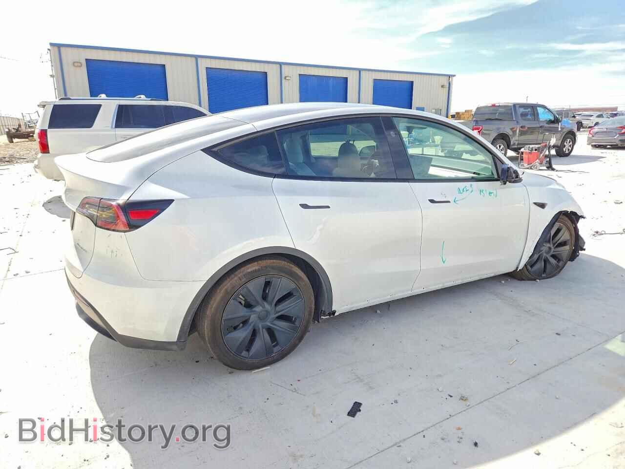 2025 TESLA MODEL Y - VIN: 7SAYGAEE6SF221859 - Фото 3