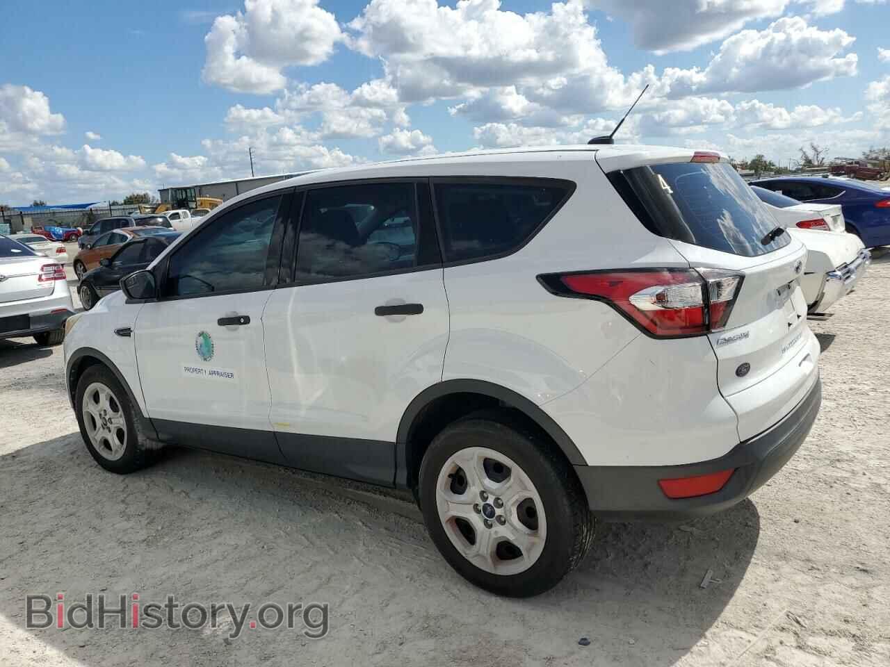 2017 FORD ESCAPE - VIN: 1FMCU0F72HUB36877 - Фото 2