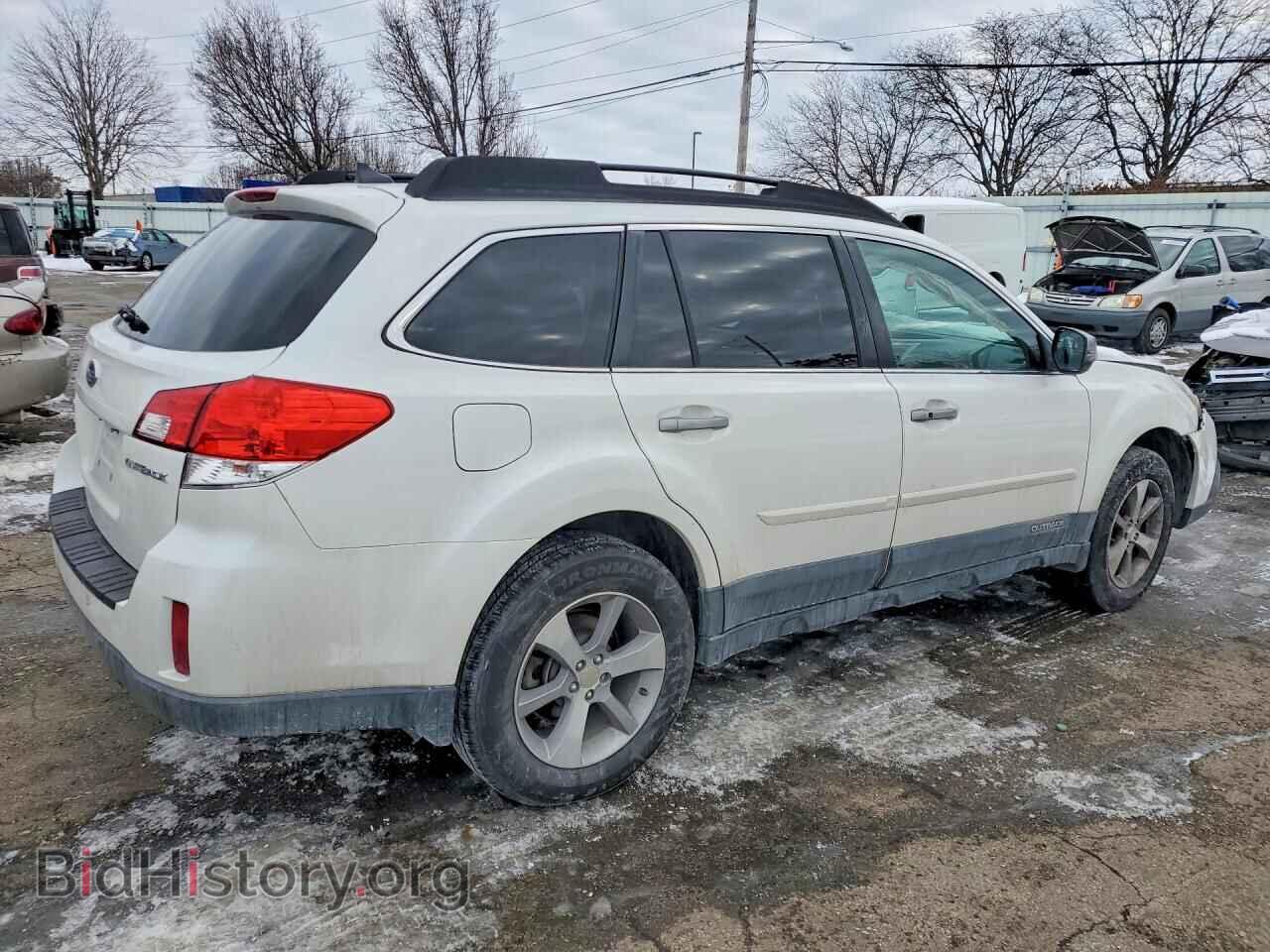 2014 SUBARU OUTBACK - VIN: 4S4BRCPC4E3253548 - Фото 3