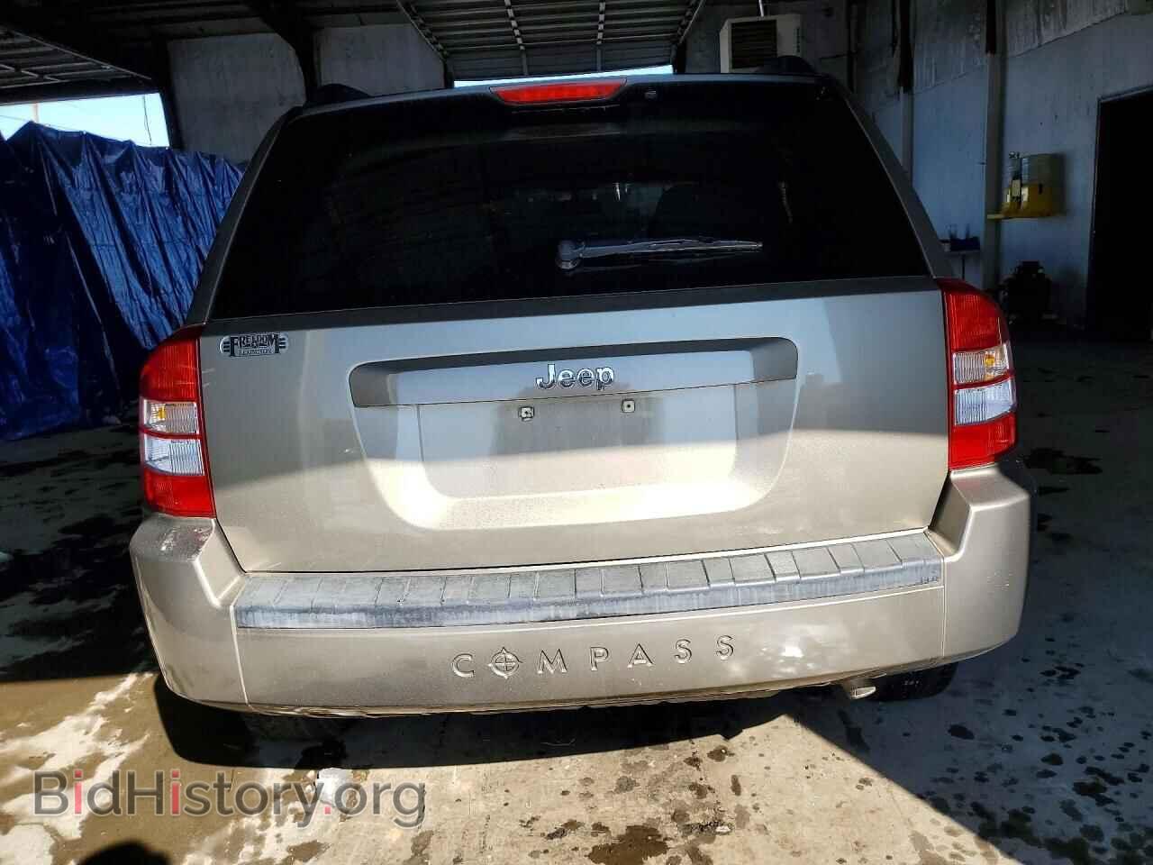 2010 JEEP COMPASS - VIN: 1J8FT47W07D204313 - Фото 6