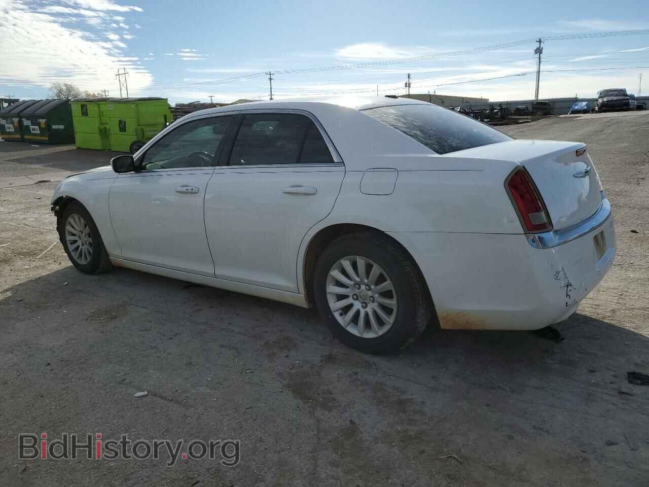 2012 CHRYSLER 300 - VIN: 2C3CCAAG0CH233631 - Photo 2