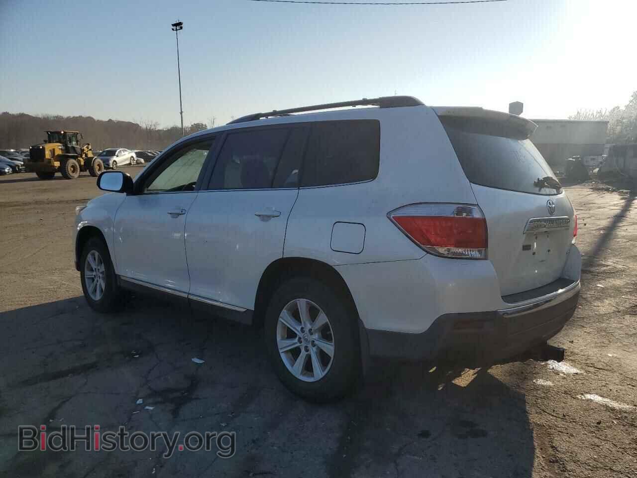 2012 TOYOTA HIGHLANDER - VIN: 5TDBK3EHXCS095395 - Фото 2
