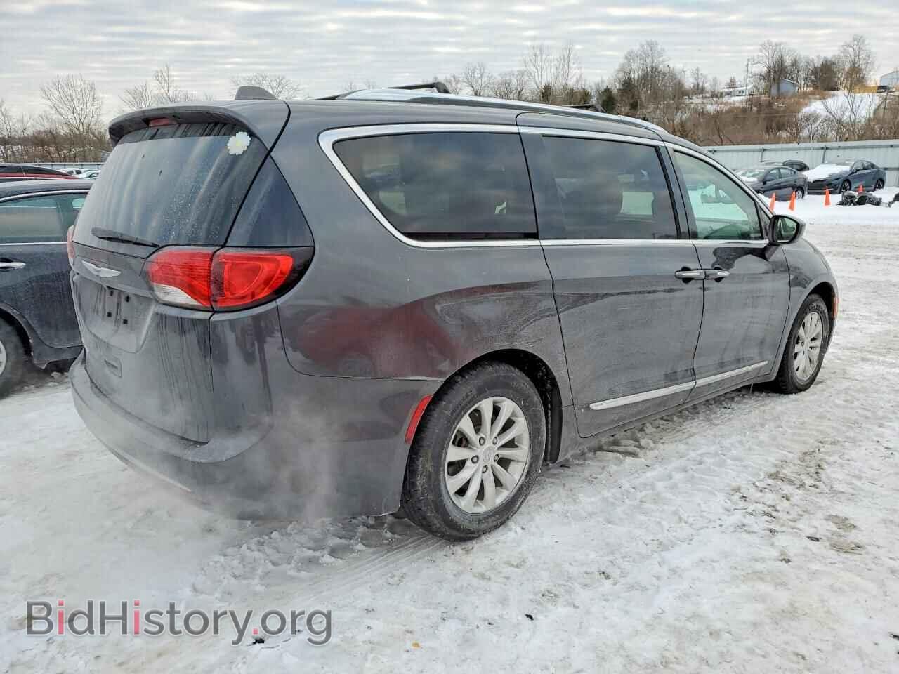 2018 CHRYSLER PACIFICA - VIN: 2C4RC1EG9JR315526 - Фото 3