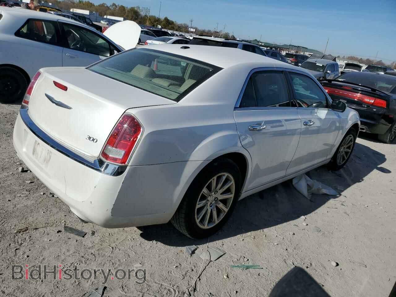 2011 CHRYSLER 300 - VIN: 2C3CA5CG3BH529204 - Фото 3