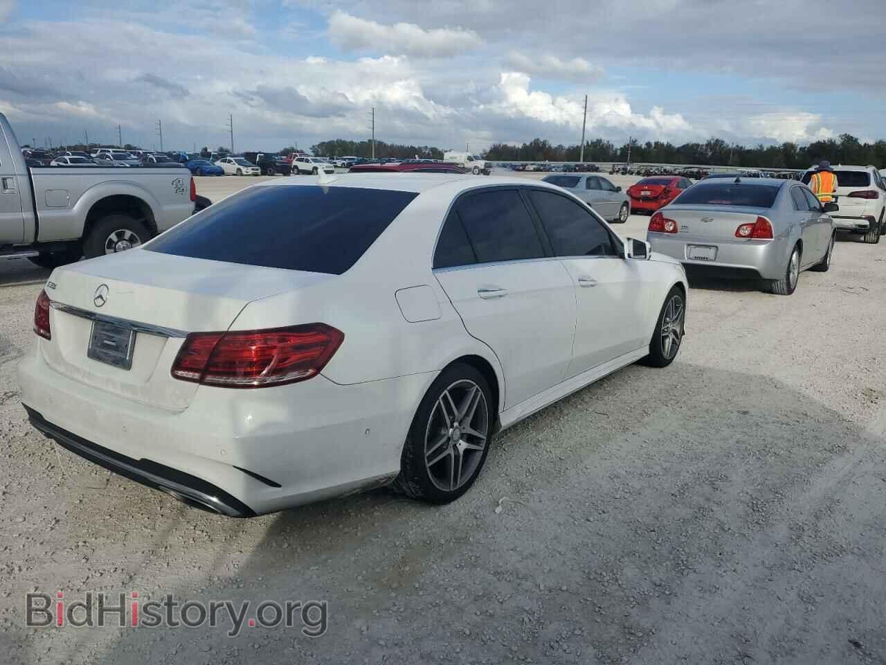 2015 MERCEDES-BENZ E-CLASS - VIN: WDDHF5KB2FB119779 - Фото 3