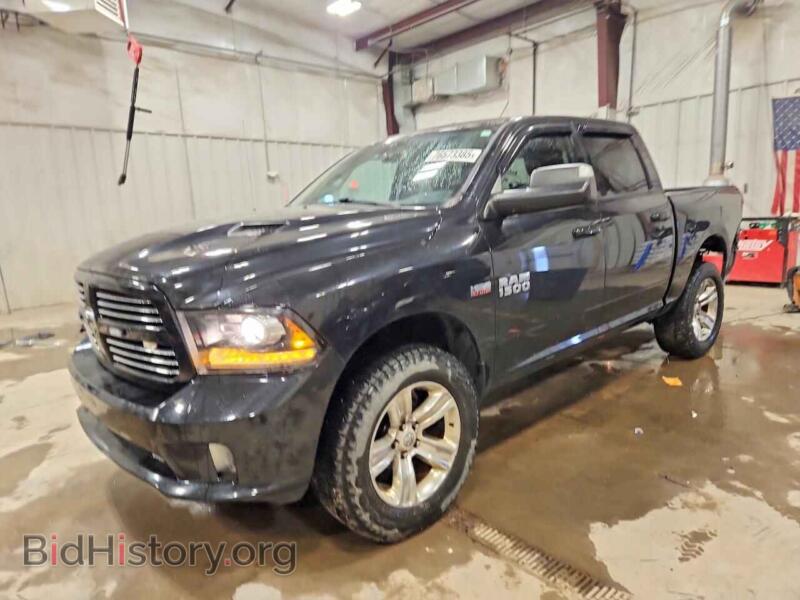 2017 RAM 1500 Sport (VIN 1C6RR7MT1HS652000) — фото 1 из 14, Copart, повреждение: задняя часть