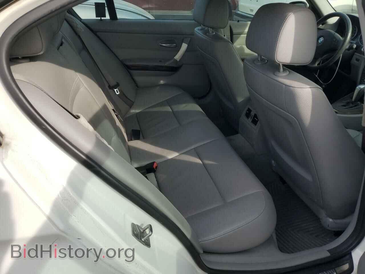 2011 BMW 3 SERIES - VIN: WBAPH7C59BE851076 - Фото 10