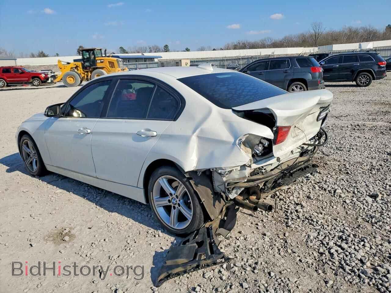 2013 BMW 3 SERIES - VIN: WBA3A5G57DNP25951 - Фото 2