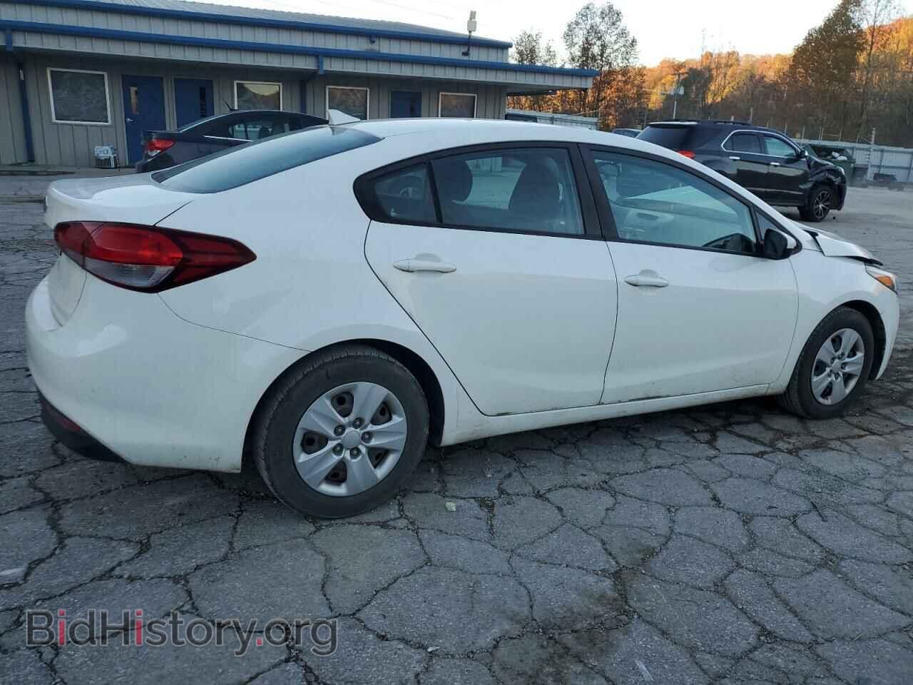 2017 KIA FORTE - VIN: 3KPFK4A74HE062656 - Фото 3