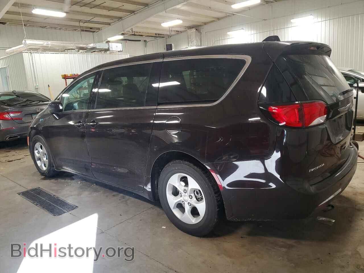 2018 CHRYSLER PACIFICA - VIN: 2C4RC1H76JR236715 - Фото 2