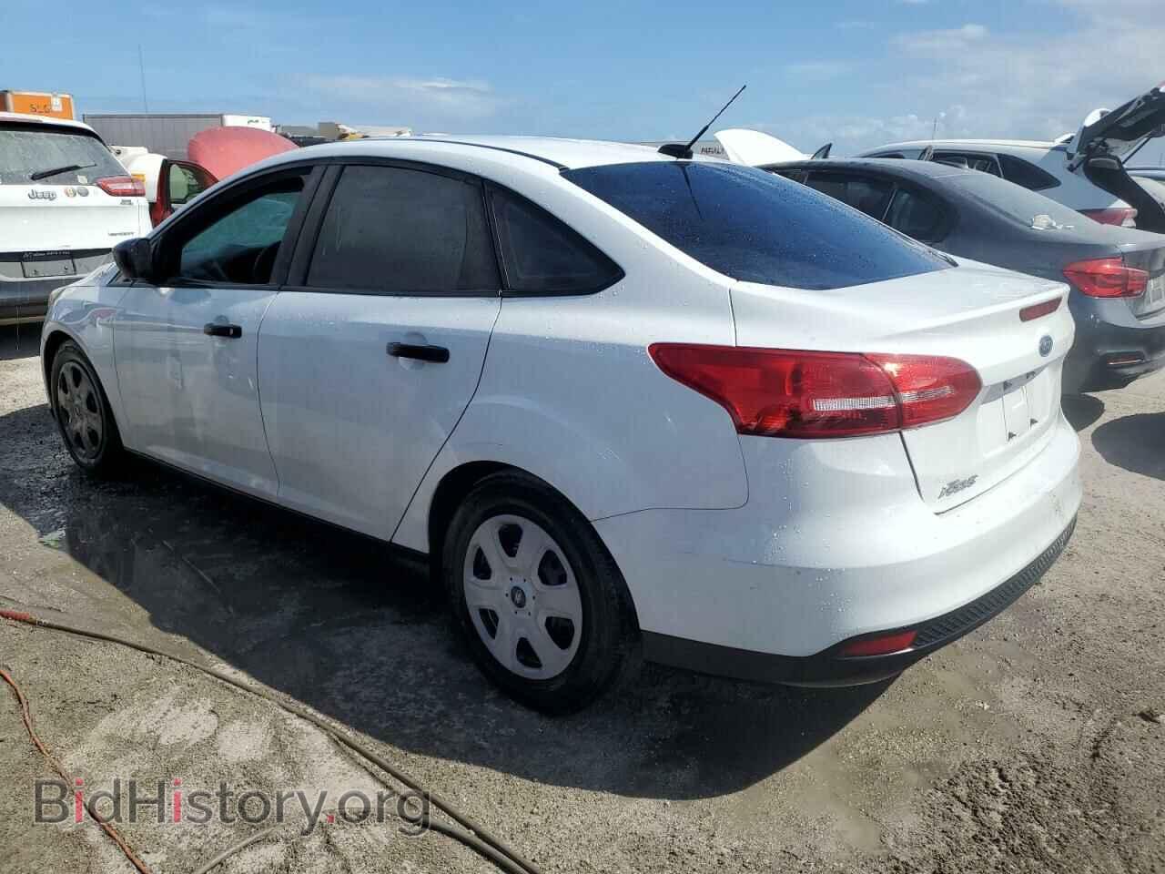 2018 FORD FOCUS - VIN: 1FADP3E23JL300047 - Photo 2