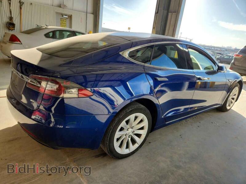 2016 Tesla MODEL S (VIN 5YJSA1E25GF139476) — фото 3 из 12