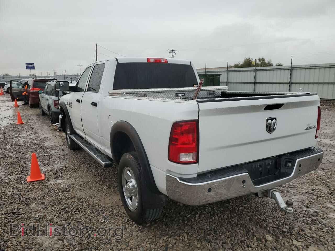 2017 RAM All Models - VIN: 3C6UR5CL1HG529563 - Photo 2