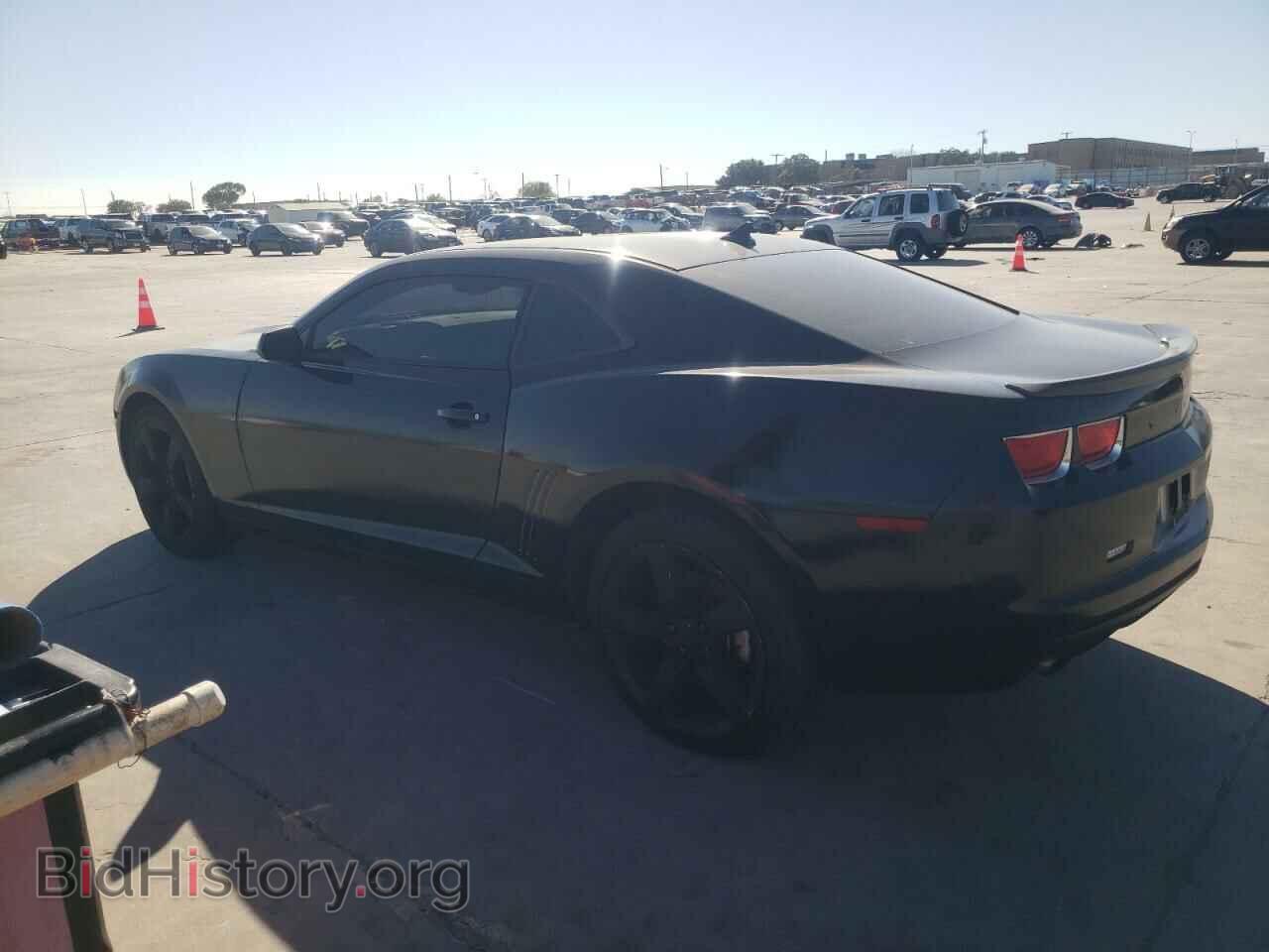2010 CHEVROLET CAMARO - VIN: 2G1FB1EV9A9206772 - Фото 2