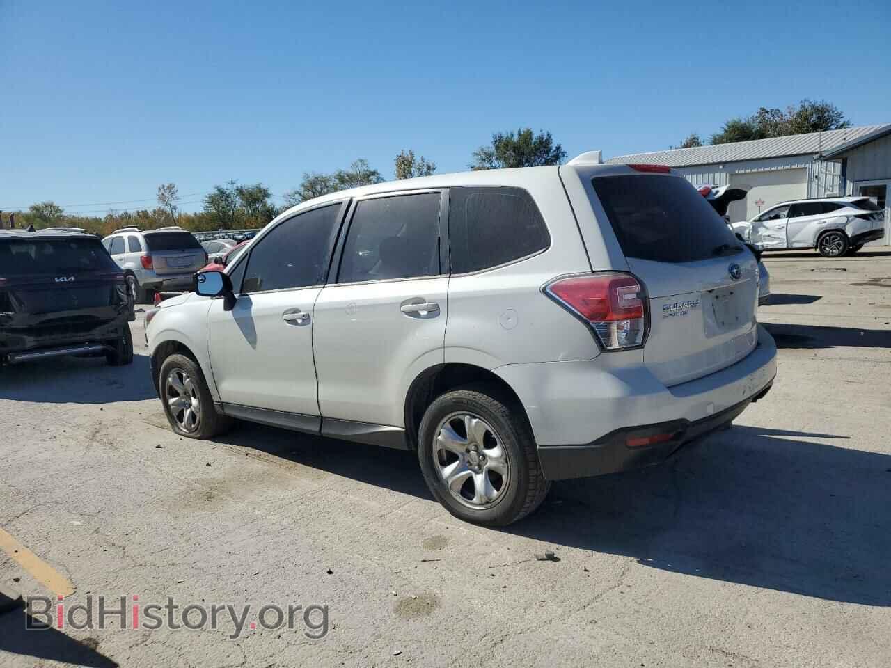 2018 SUBARU FORESTER - VIN: JF2SJAAC4JH412575 - Фото 2