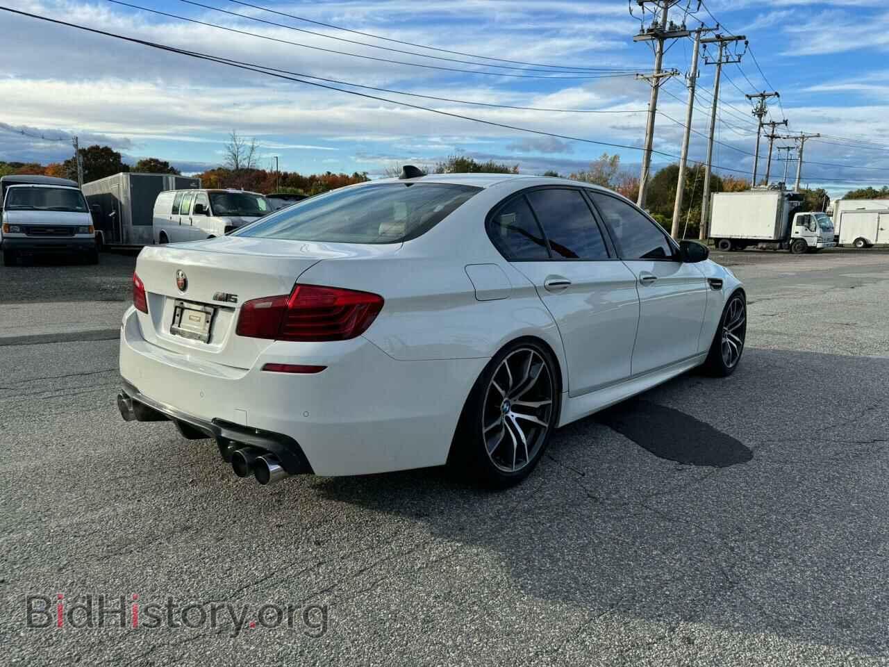 2014 BMW M5 - VIN: WBSFV9C50ED097667 - Photo 4