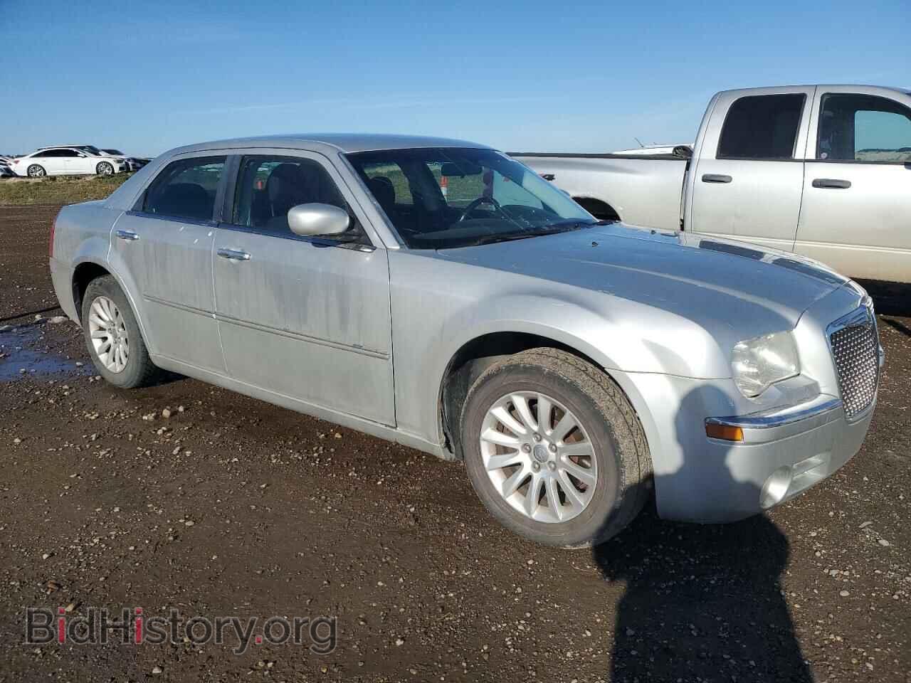 2010 CHRYSLER 300 - VIN: 2C3CA5CV2AH275899 - Фото 4
