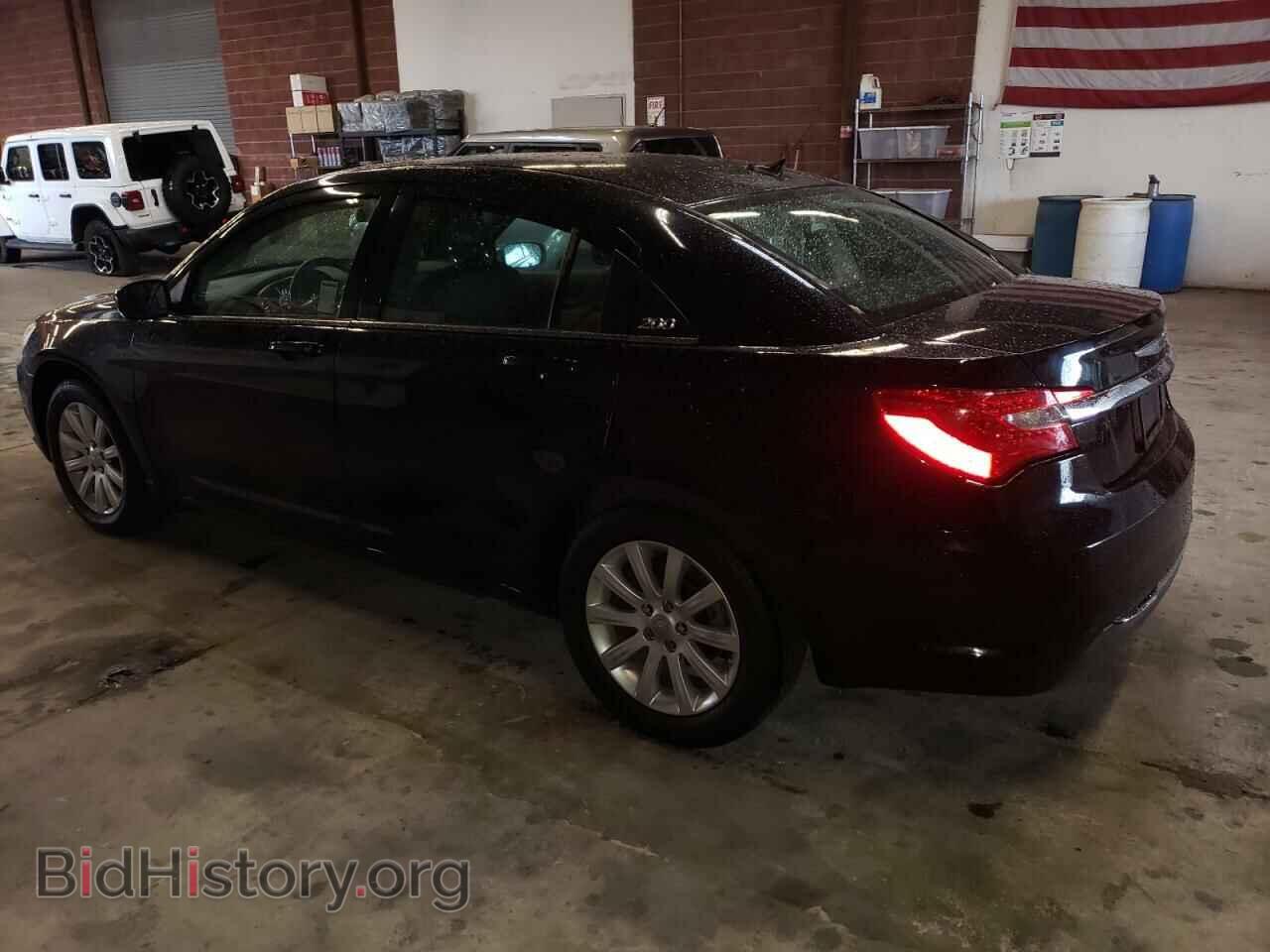 2012 CHRYSLER 200 - VIN: 1C3CCBBB8CN106707 - Фото 2