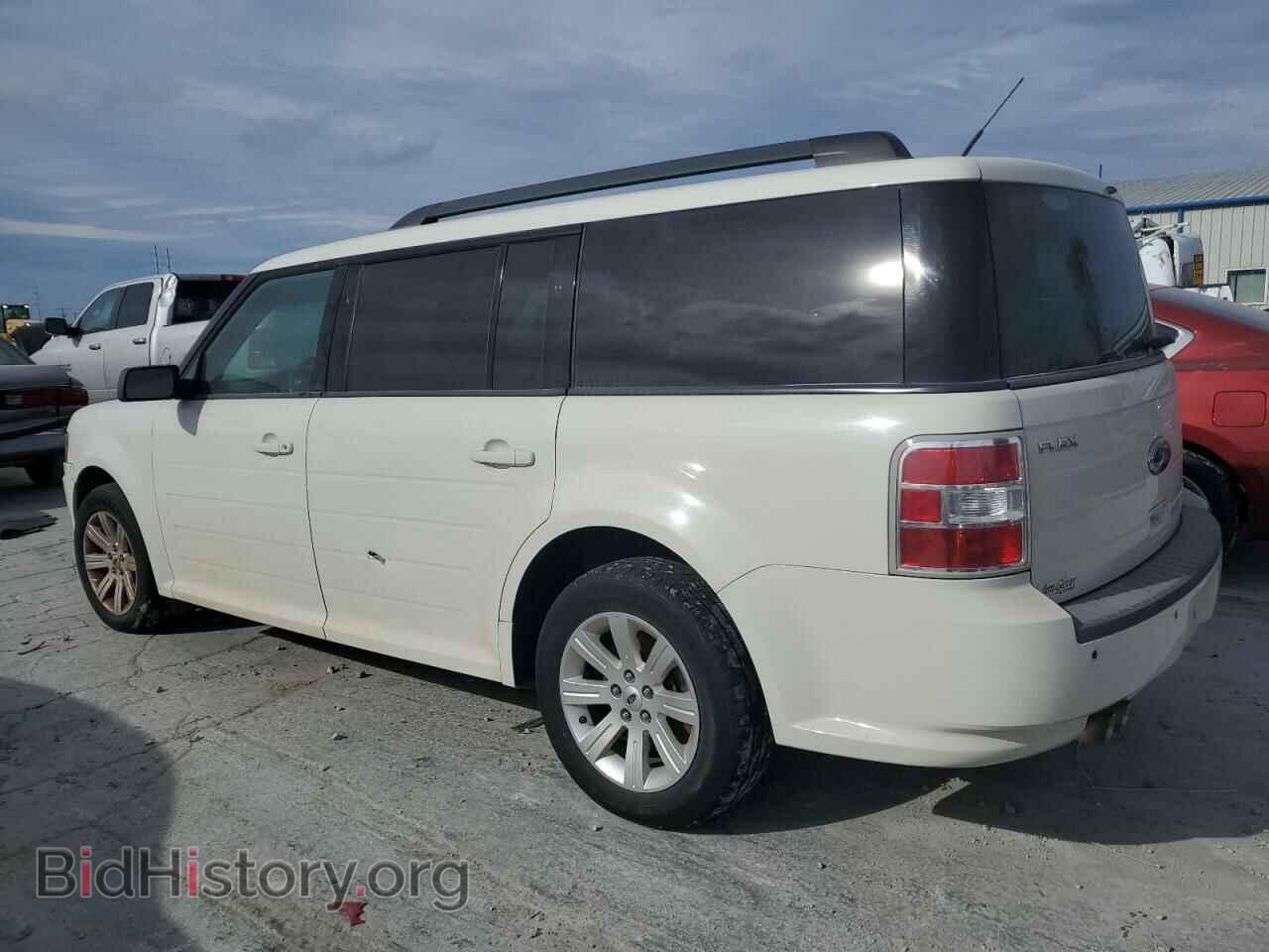 2011 FORD FLEX - VIN: 2FMGK5BC8BBD28177 - Photo 2
