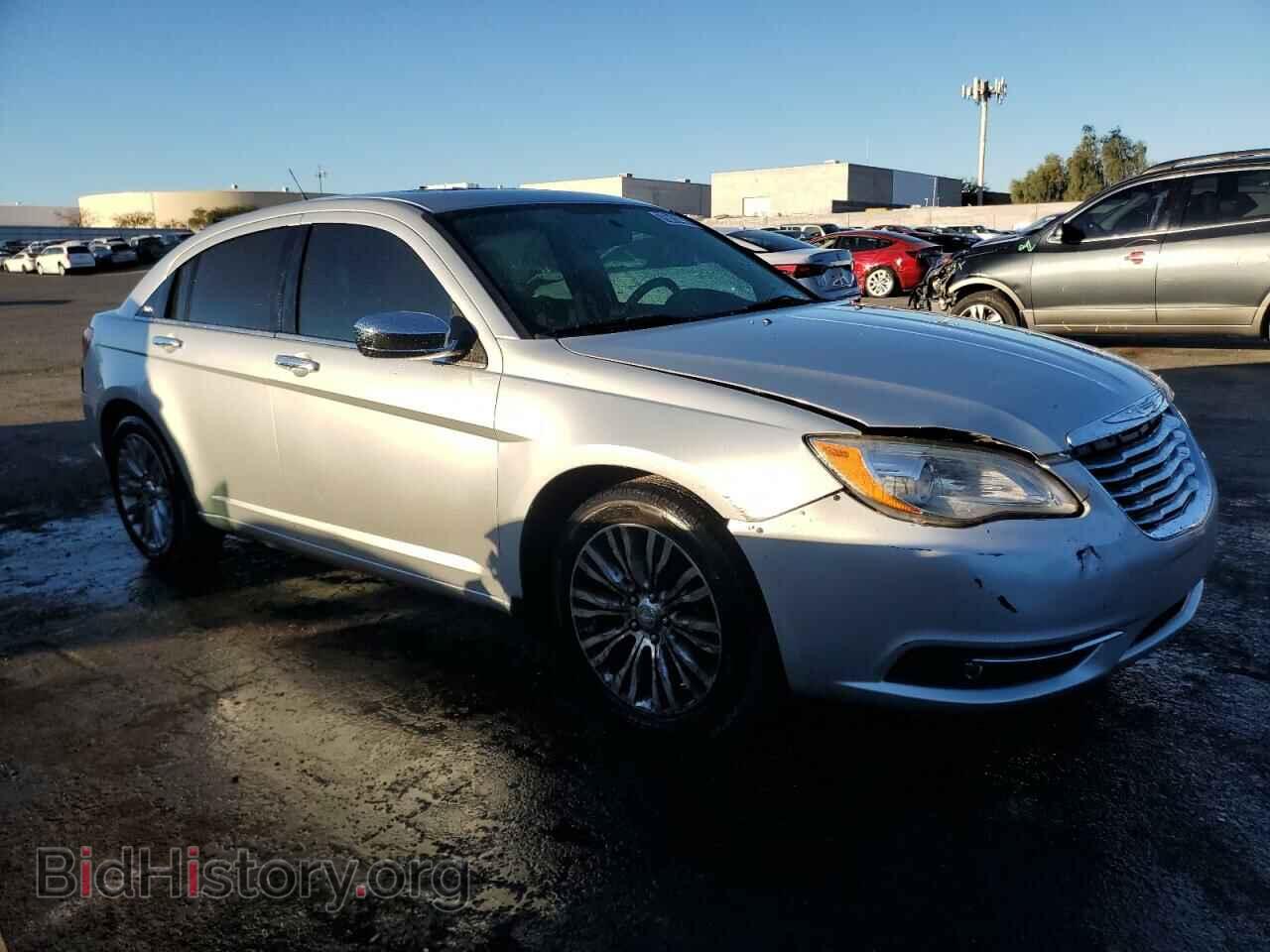 2011 CHRYSLER 200 - VIN: 1C3BC2FG2BN533560 - Фото 4