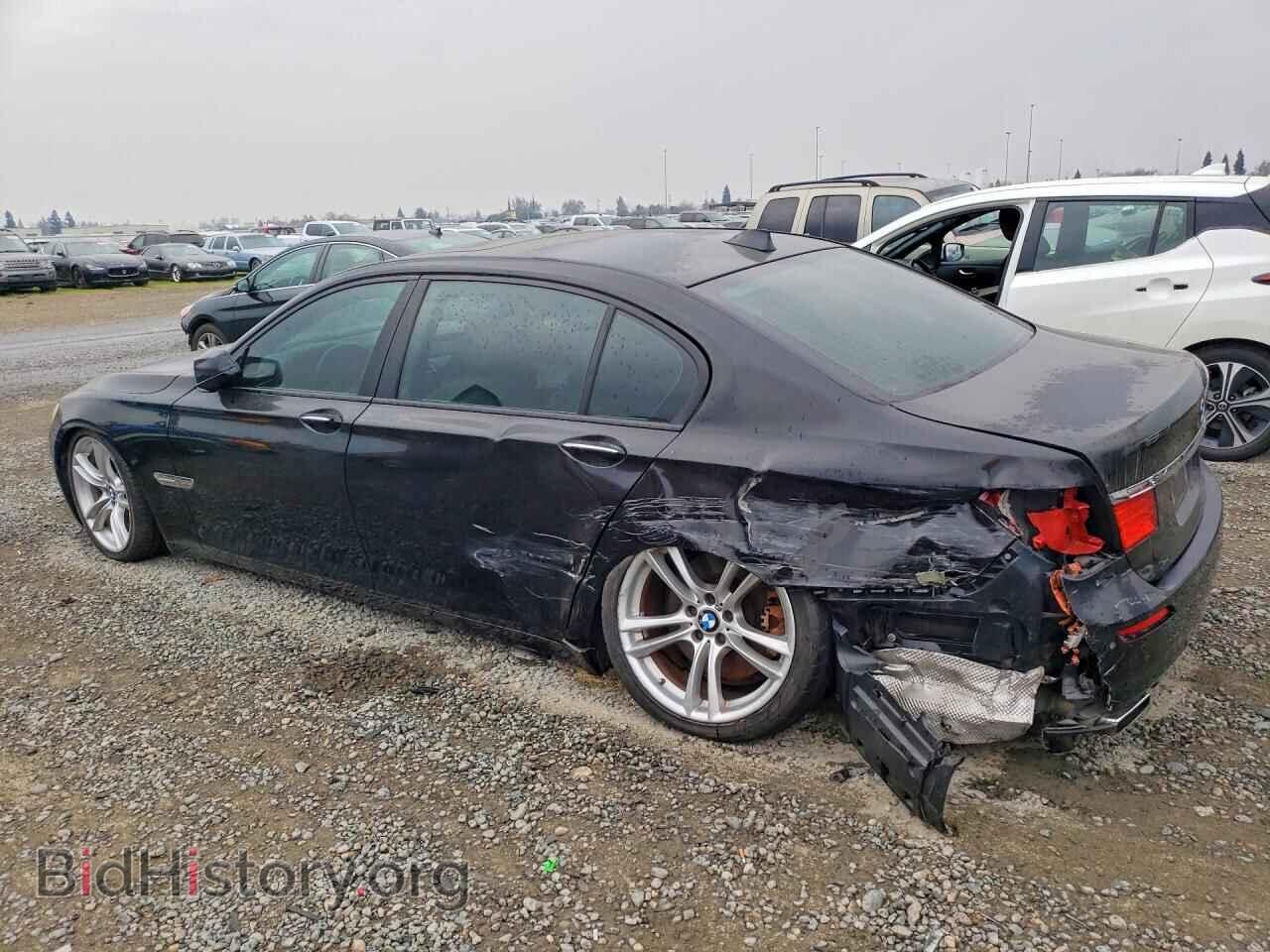 2012 BMW 7 SERIES - VIN: WBAKB8C51CC964745 - Фото 2