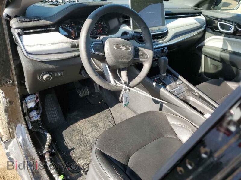 2024 Jeep COMPASS (VIN 3C4NJDCN8RT579580) — фото 8 из 12
