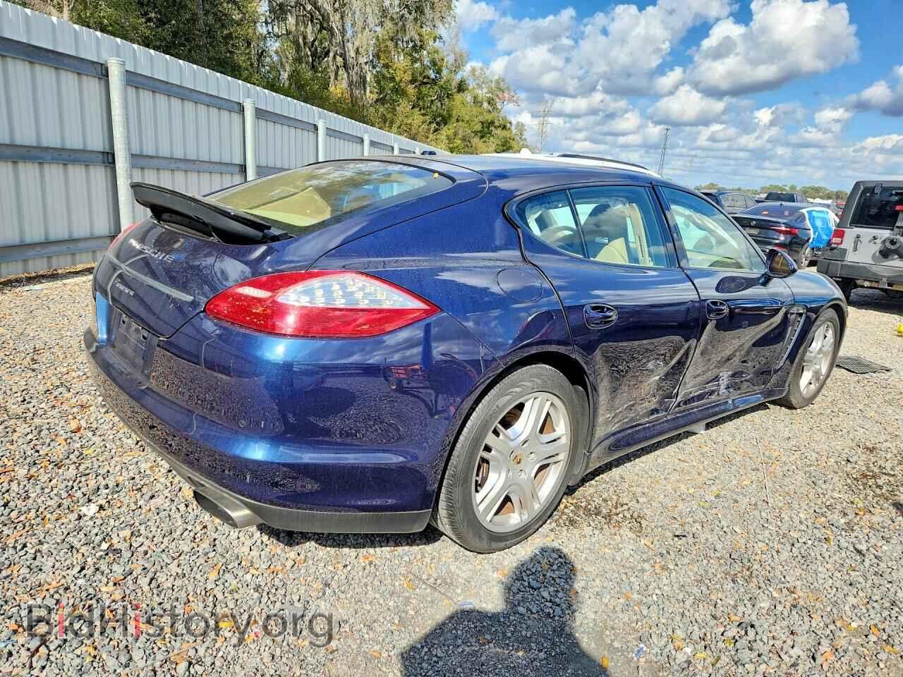 2011 PORSCHE PANAMERA - VIN: WP0AA2A77BL012611 - Photo 3