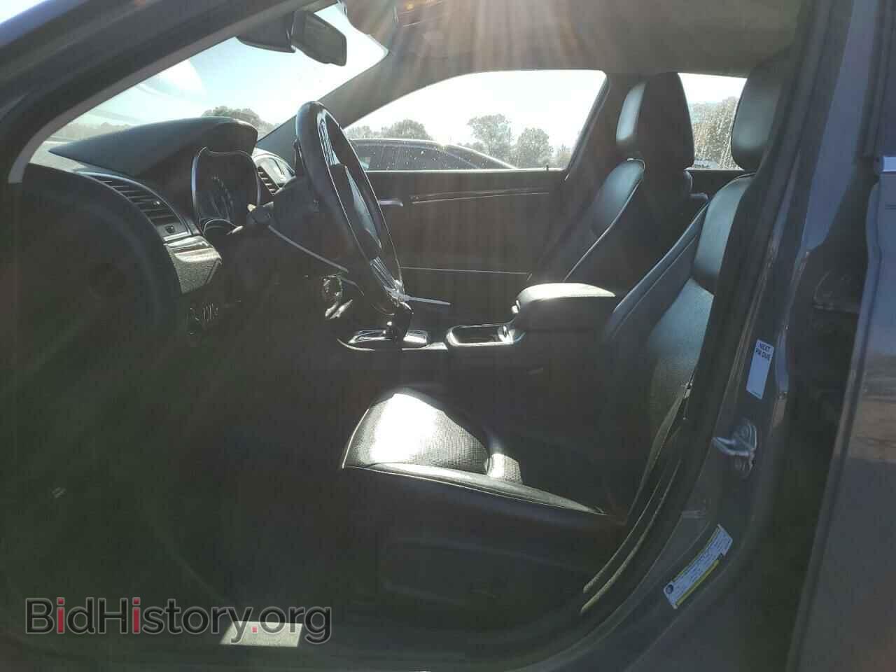 2019 CHRYSLER 300 - VIN: 2C3CCAEG3KH697800 - Фото 7