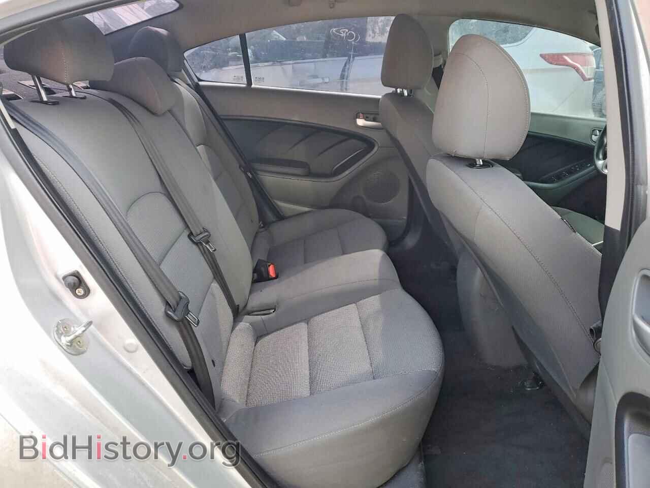 2018 KIA FORTE - VIN: 3KPFK4A73JE195284 - Фото 10
