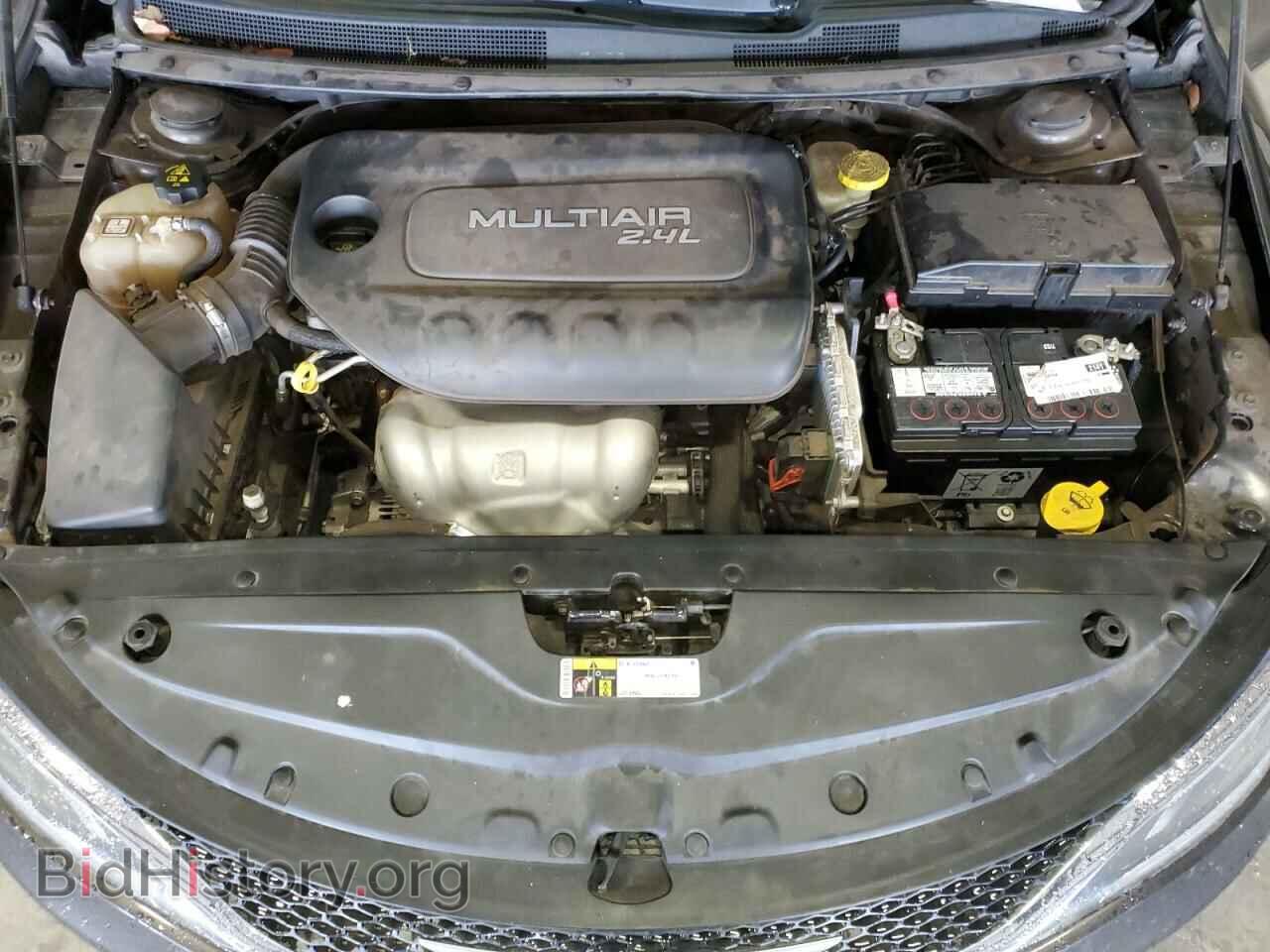 2016 CHRYSLER 200 - VIN: 1C3CCCAB1GN133003 - Photo 11
