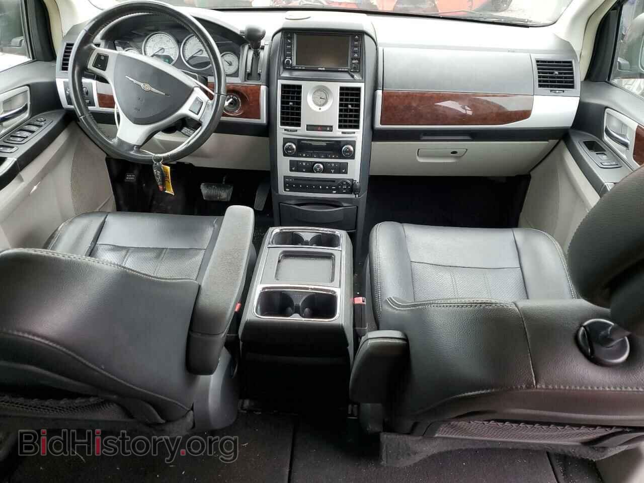 2010 CHRYSLER MINIVAN - VIN: 2A4RR8D13AR415670 - Фото 8