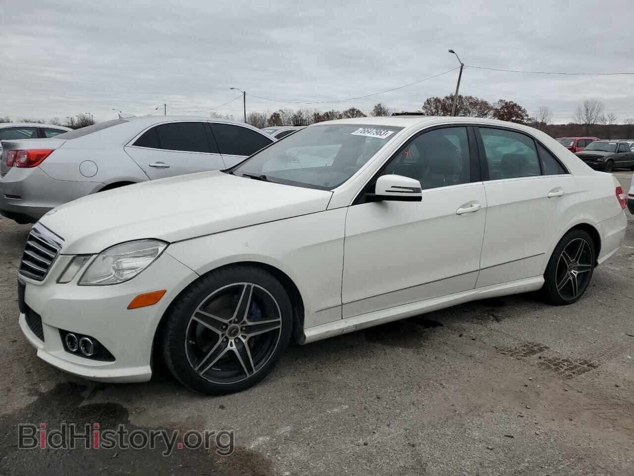 Photo WDDHF8HB8AA249430 - MERCEDES-BENZ E-CLASS 2010