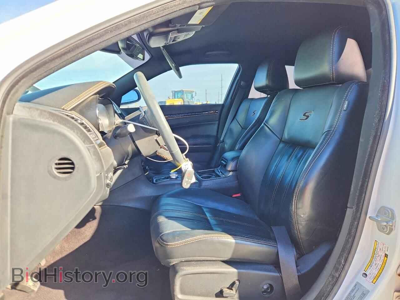 2016 CHRYSLER 300 - VIN: 2C3CCABGXGH322420 - Фото 7