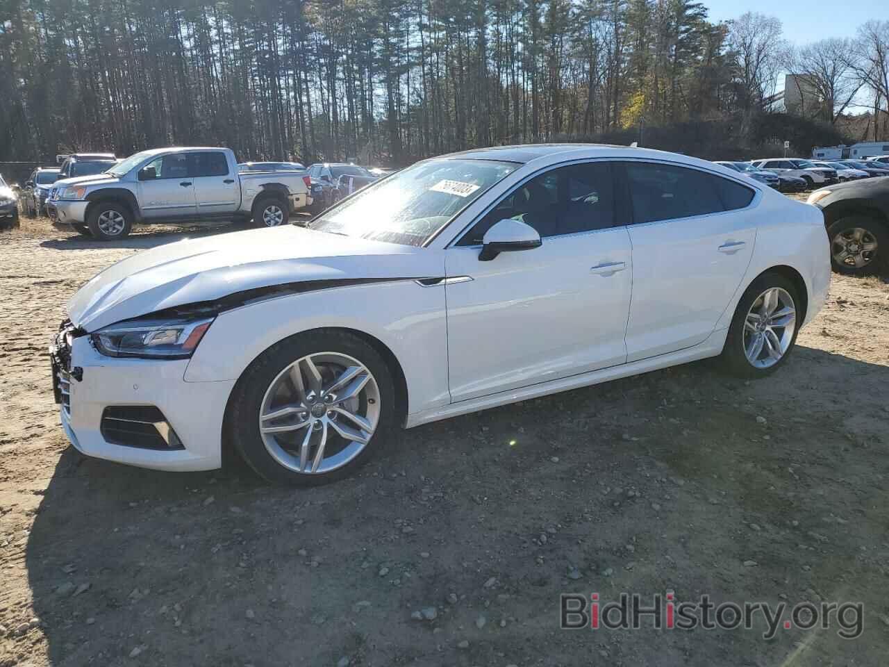 Photo WAUBNCF5XKA011032 - AUDI A5 2019