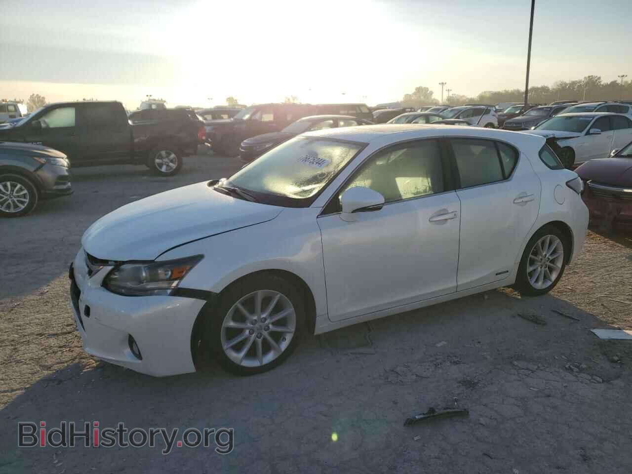 Photo JTHKD5BH8B2016790 - LEXUS CT 200 2011
