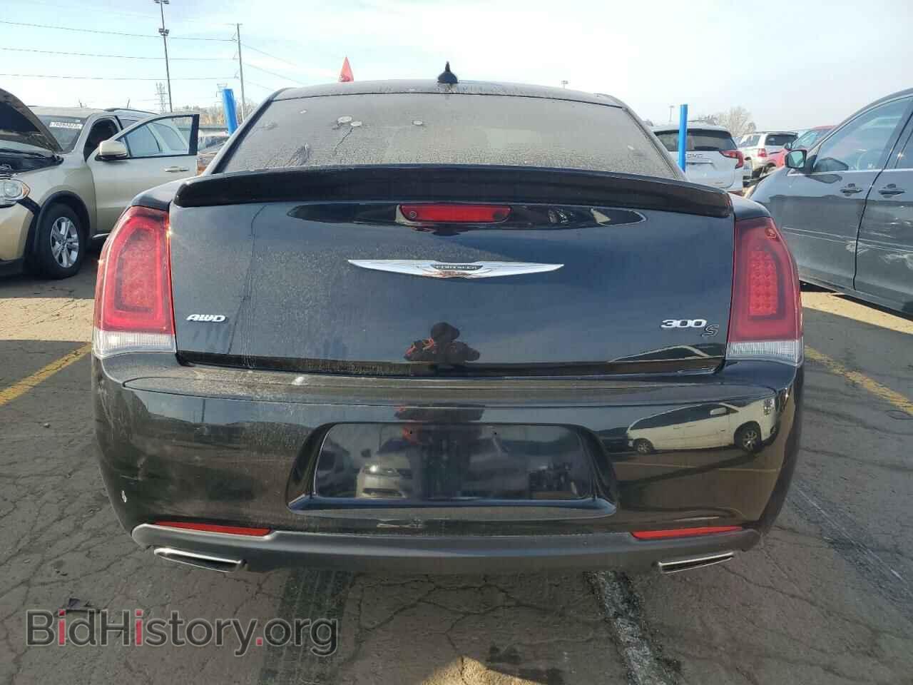 2019 CHRYSLER 300 - VIN: 2C3CCAGG0KH542926 - Фото 6