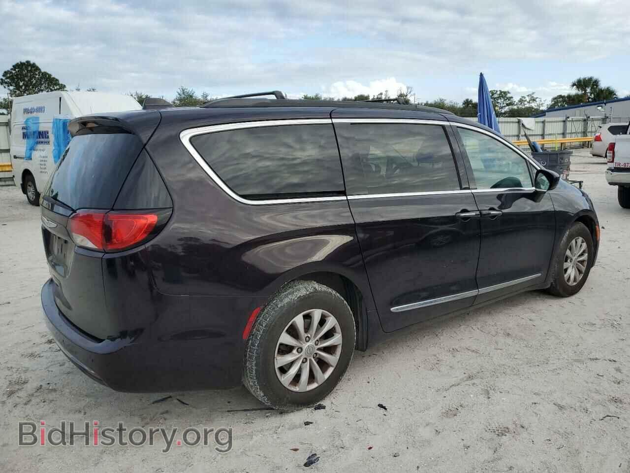 2017 CHRYSLER PACIFICA - VIN: 2C4RC1BG2HR576110 - Фото 3