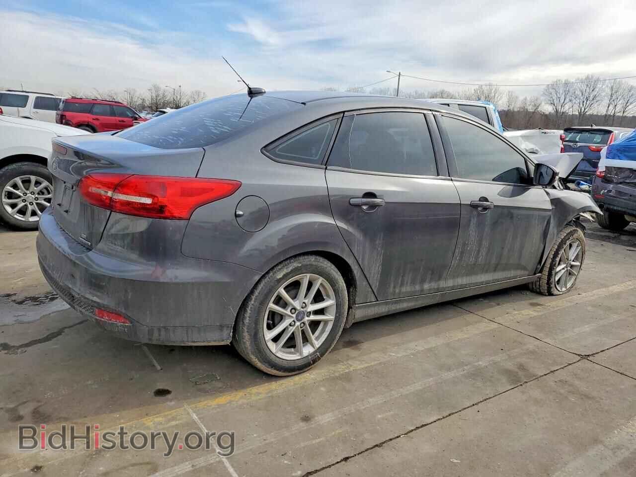 2016 FORD FOCUS - VIN: 1FADP3F2XGL359166 - Фото 3
