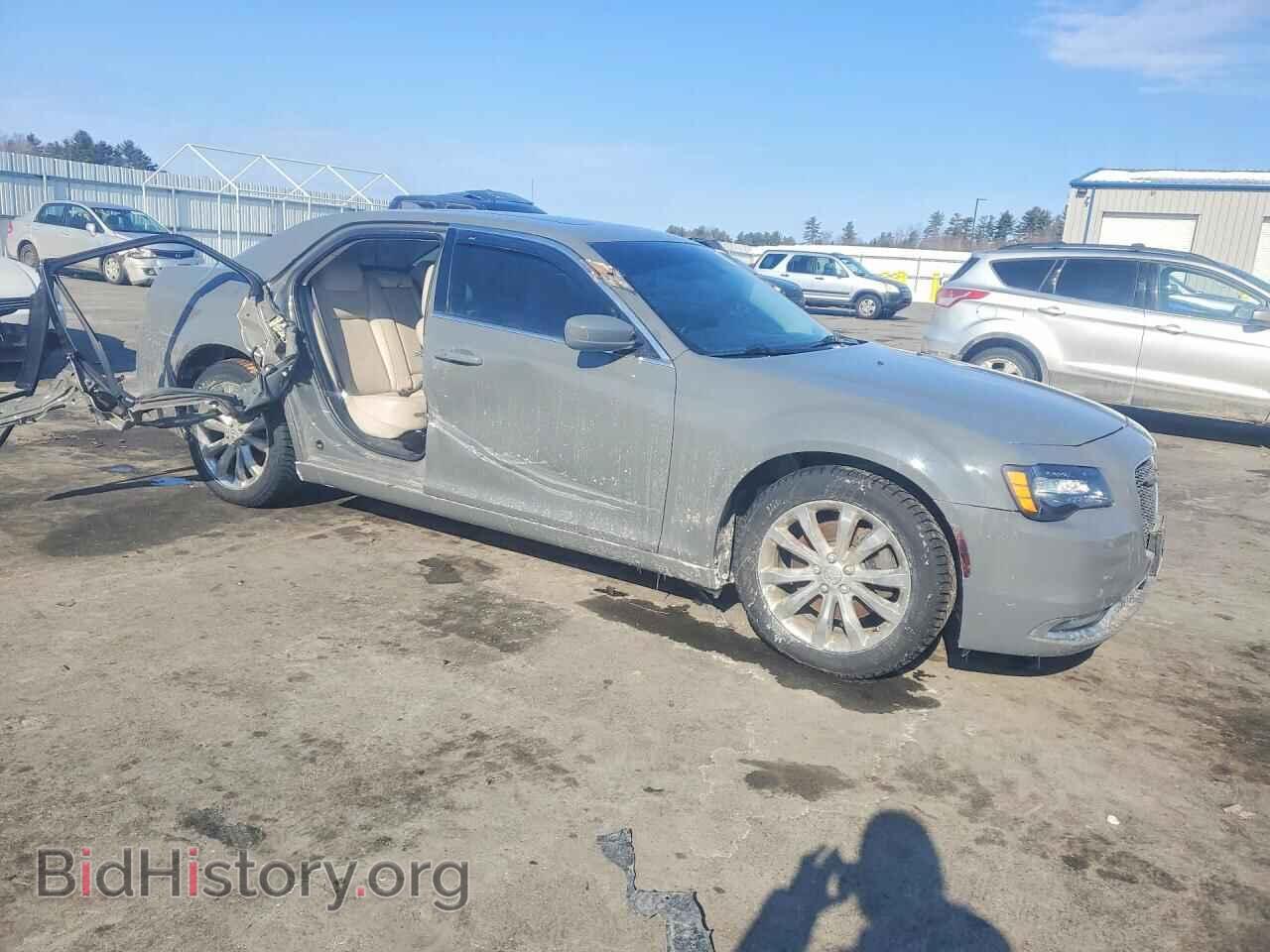 2017 CHRYSLER 300 - VIN: 2C3CCARG9HH624224 - Фото 4