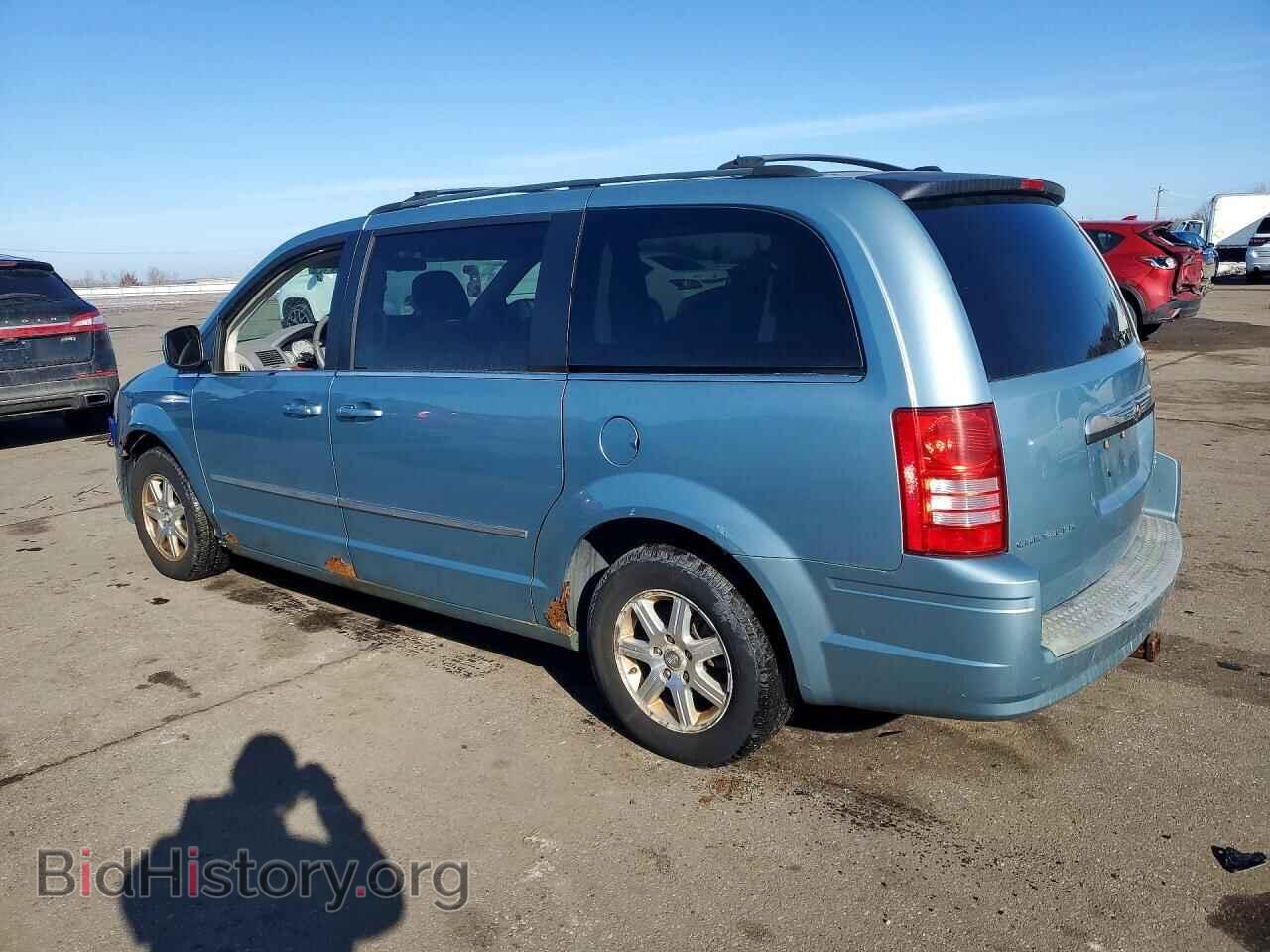 2009 CHRYSLER MINIVAN - VIN: 2A8HR54109R577891 - Фото 2
