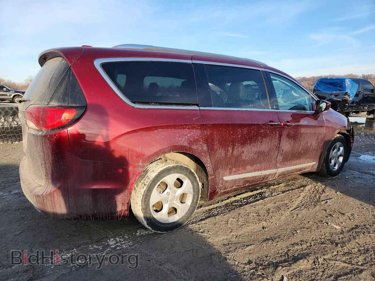 2017 CHRYSLER PACIFICA - VIN: 2C4RC1EG2HR637838 - Фото 3