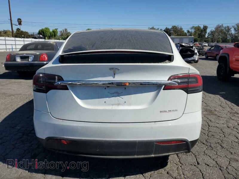 2019 Tesla MODEL X (VIN 5YJXCAE46KF211103) — photo 6 of 12