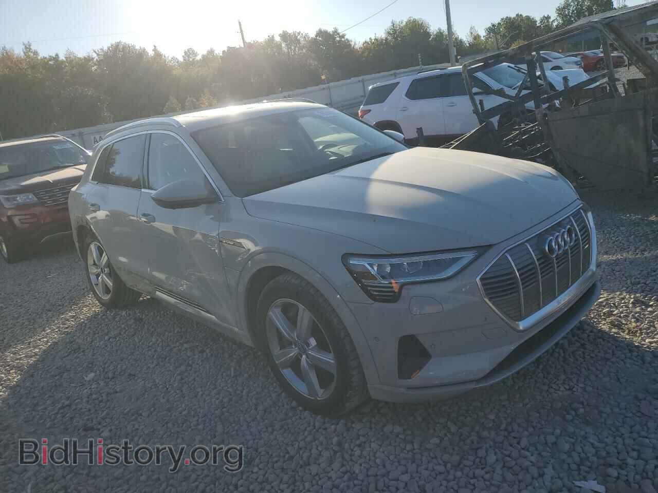 2019 AUDI E-TRON - VIN: WA1VAAGE6KB009040 - Photo 4