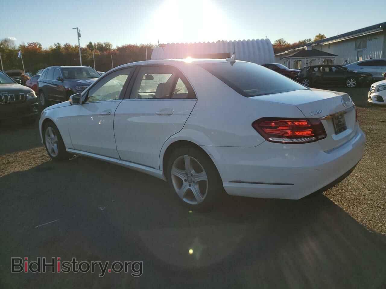 2014 MERCEDES-BENZ E-CLASS - VIN: WDDHF8JB9EA840334 - Фото 2